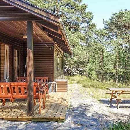 3 Bedroom Beautiful In Dom wakacyjny