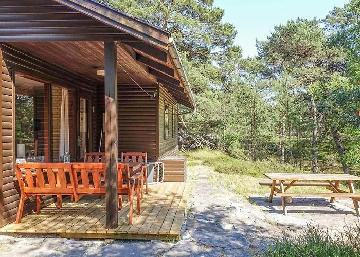 3 Bedroom Beautiful In Ferienhaus